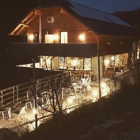 منزل الضيف فيلينيه  في House Jaro & Camp Jaro المظهر الخارجي الصورة