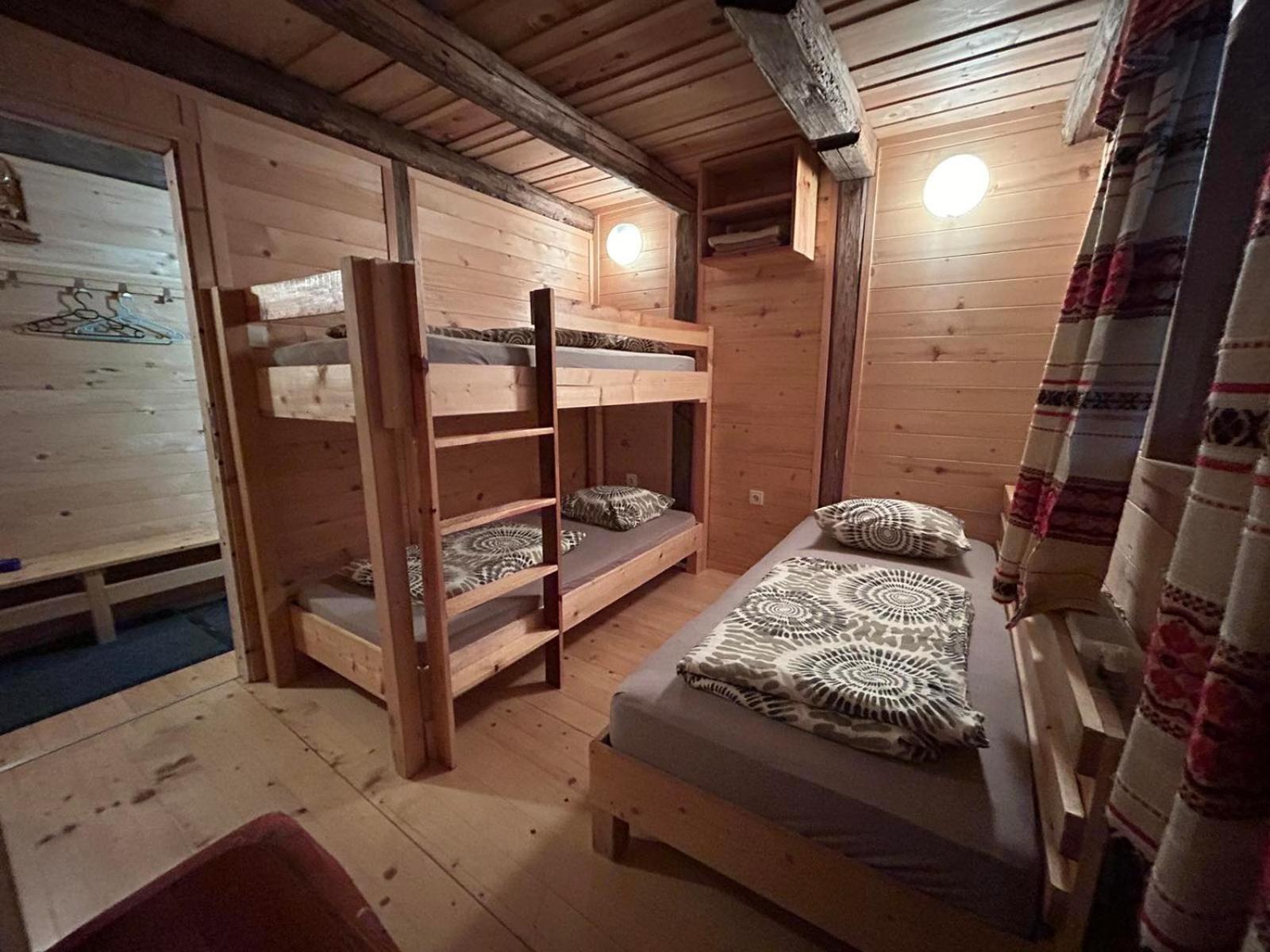 منزل الضيف فيلينيه  في House Jaro & Camp Jaro المظهر الخارجي الصورة